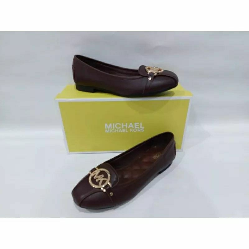 Jual Sepatu MK (preloved good condition) | Shopee Indonesia