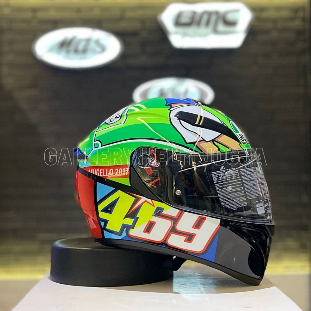 agv pista 2017 for sale GP R Carbon Valentino Rossi Limited Edition Mugello 469 Kentucky Kid Tribute Motorcycle Helmet The Ultravision visor of optical class 1 is a crucial component of protection due to its thickness of up to 5 mm Helmet Style AGV Pista GP