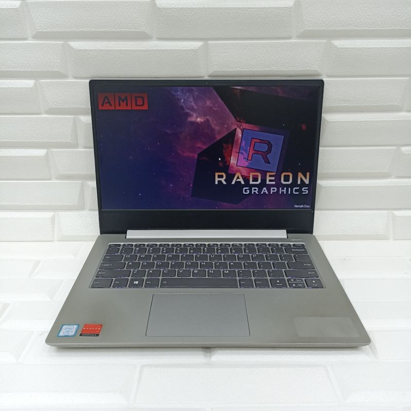 ノートPC Lenovo i5-8250U 8GB SSD237GB Win11P