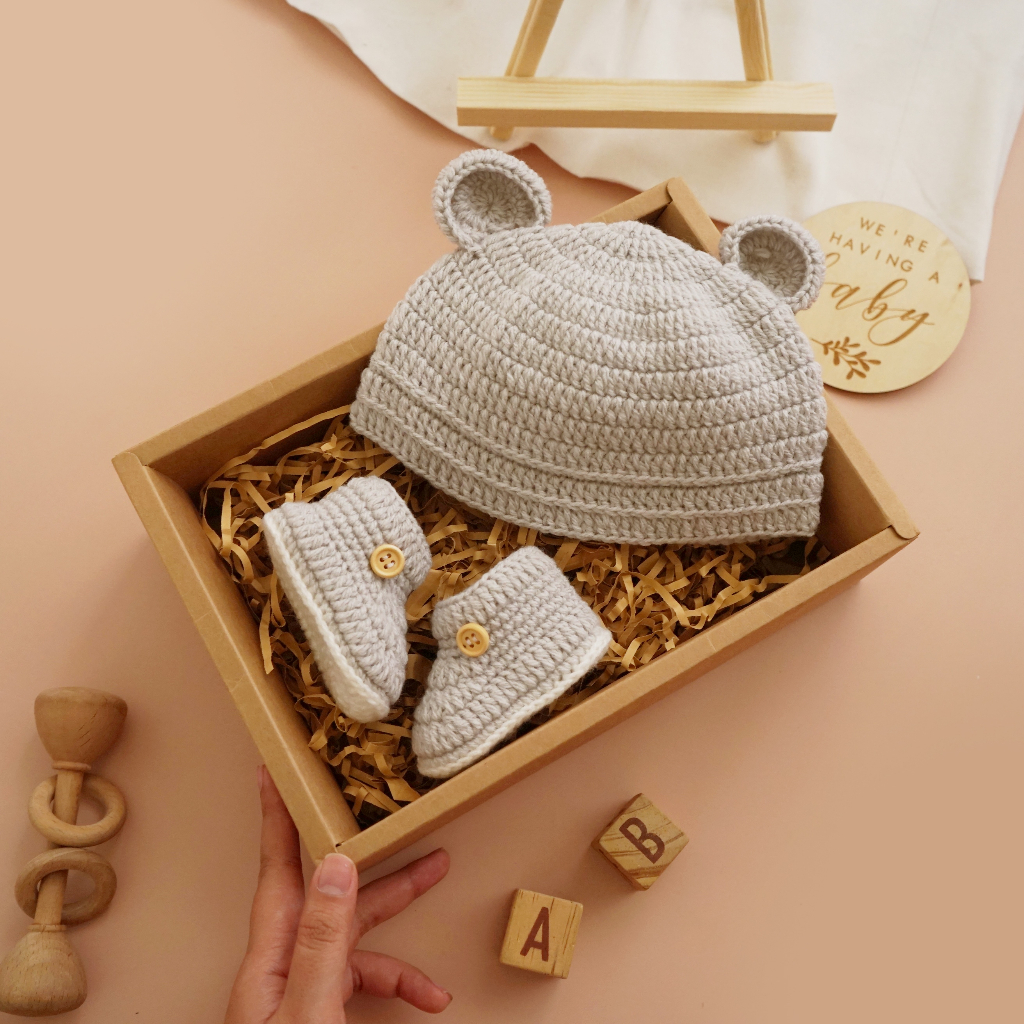 Jual Baby Grey Baby Gift Set (Hat & Footwear) | Shopee Indonesia