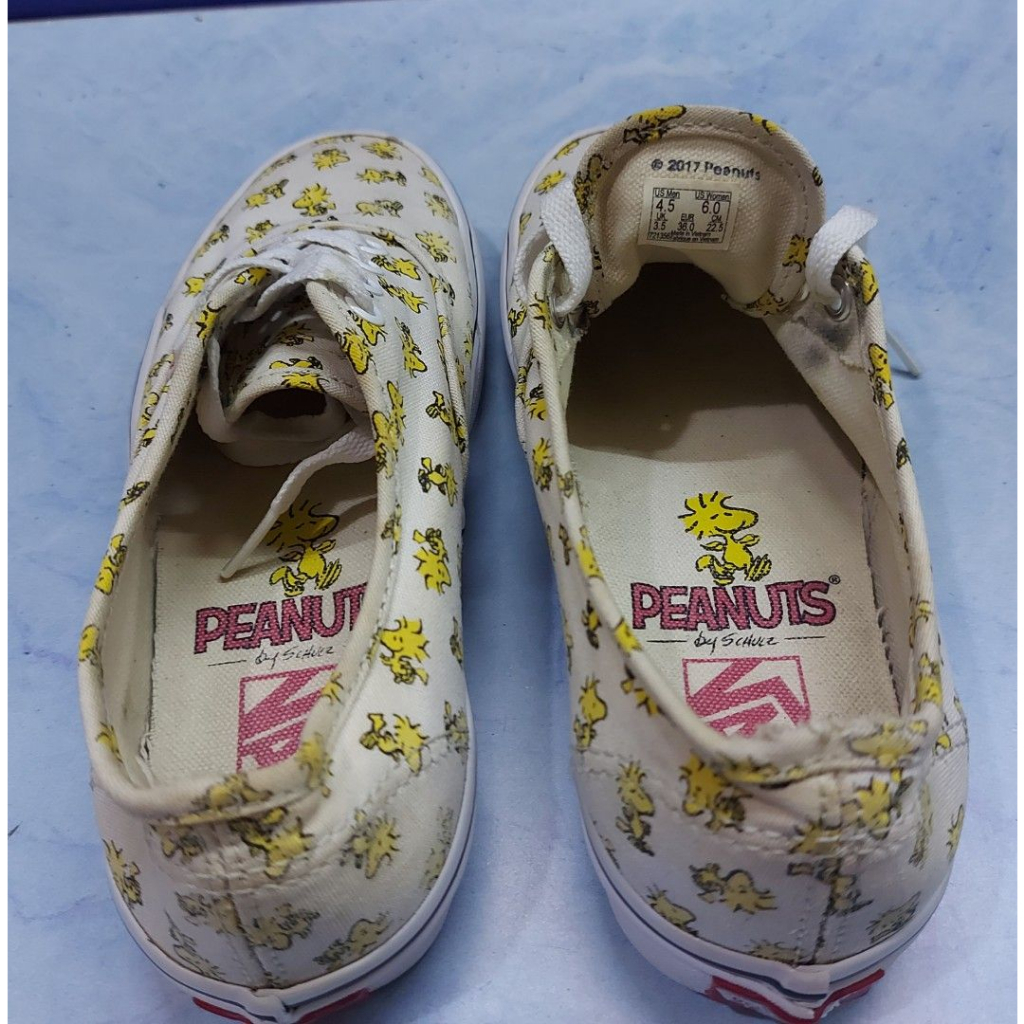 Sepatu Vans x Peanuts by Schulz White Womens 721356 Ukuran 36