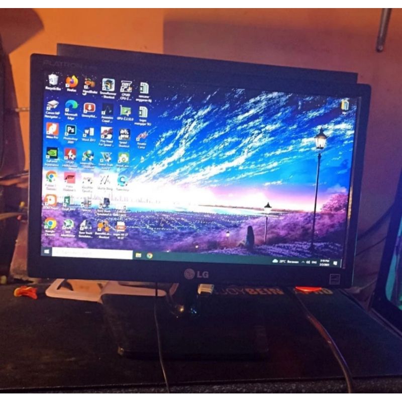 Jual monitor LG FLATRON E1642 lcd 16 inchi wide Shopee Indonesia