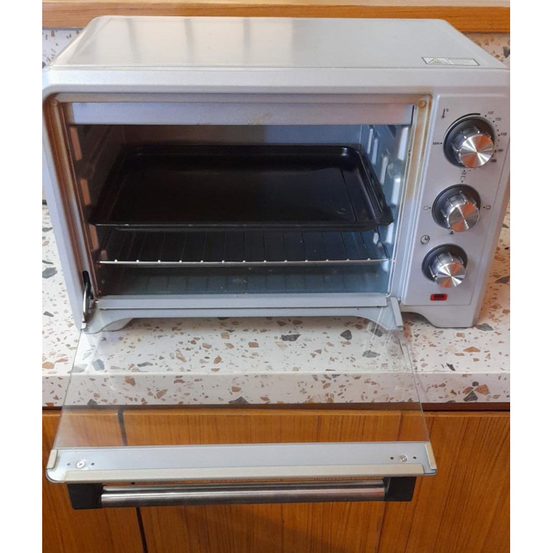 Kels deals electric oven