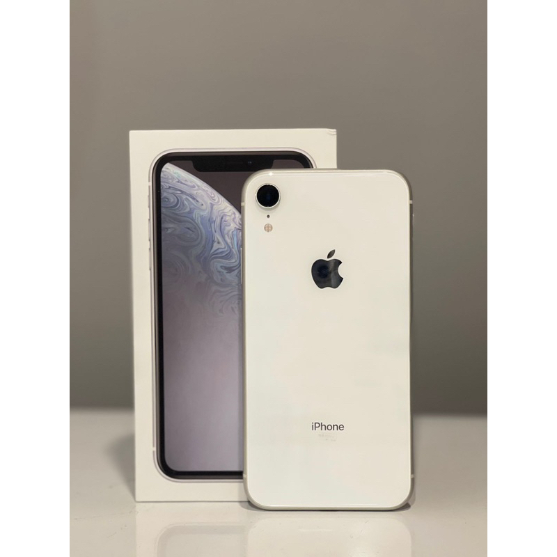 iPhone XR 10R ホワイト本体 iPhone XR White 128 GB au