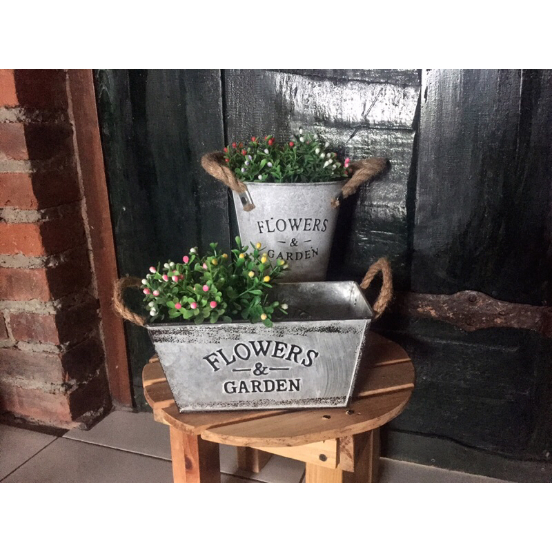 Jual paket vas kaleng/pot kaleng vintage/pot bunga/vas bunga/vas kaleng ...