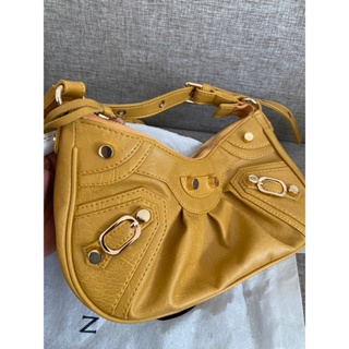 Alma flap bag buttonscarves, Fesyen Wanita, Tas & Dompet di Carousell