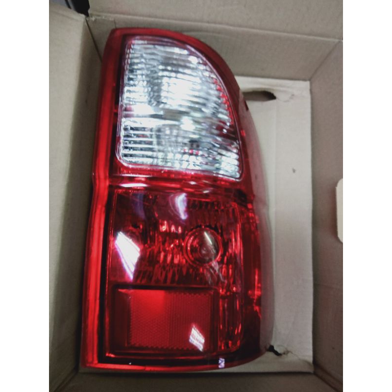 Jual lampu stop kanan Isuzu panther kapsul touring LV LM LS | Shopee ...