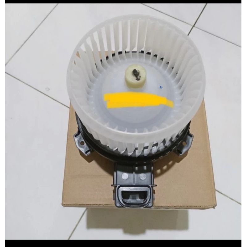 Jual motor blower all new Innova reborn Assy komplit asli denso ...