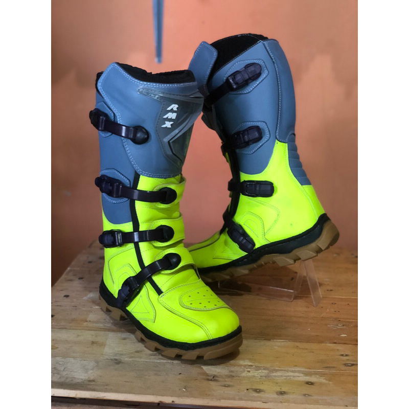 Jual SEPATU ADVENTURE TRAIL RMX | Shopee Indonesia