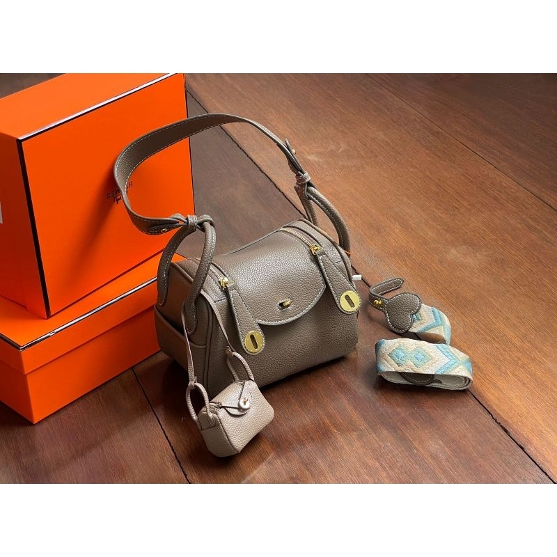 Jual Tas Selempang Wanita Import 27679HERMES LINDY MINI UK20 FREE