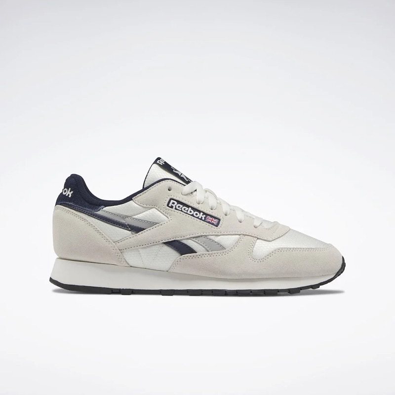 Jual SALE SEPATU SNEAKERS REEBOK CLASSIC LEATHER - CHALK / VECTOR NAVY ...