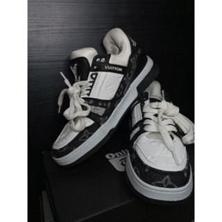 Jual Sepatu LV Frontrow Sneaker Grace Cat Shape Leather PUTIH Semi Premium  SAB833 di lapak Collection Batam