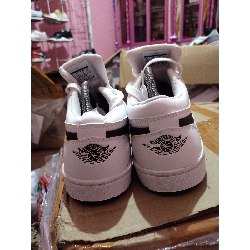 Jual second branded | Shopee Indonesia
