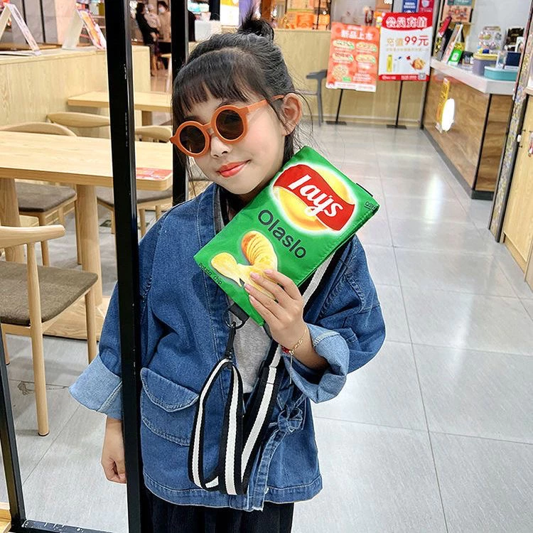 Lays Potatto Bag - Angle 5