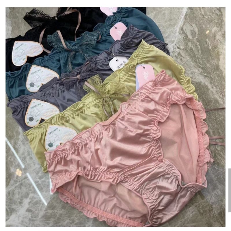 Jual Celana Dalam Full satin Unisex Pria Wanita mengkilap pakaian dalam men women panty cewe