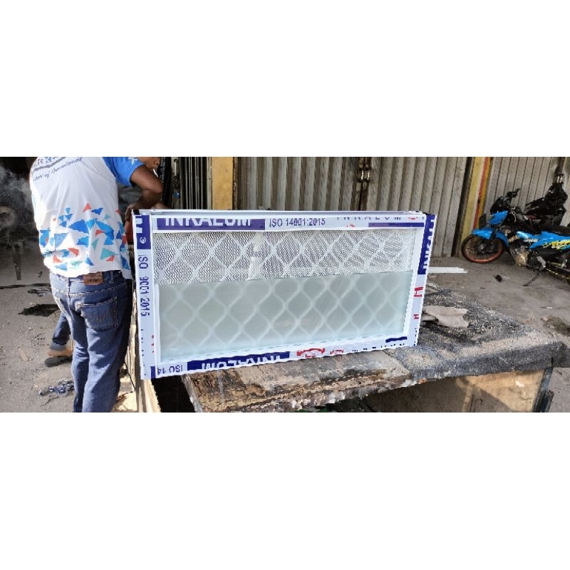 Jual BOVEN 40X80 KOMPLIT VENTILASI TRALIS EXPANDA ALUMINIUM KACA ZIGZAG