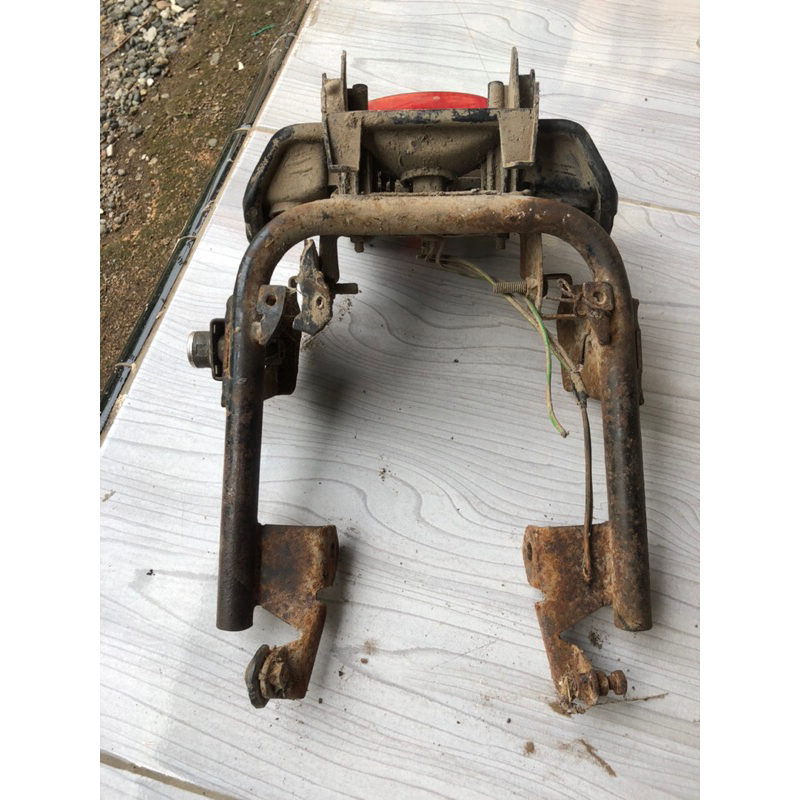 Jual dudukan stopan ori copotan honda prima grand star legenda | Shopee ...