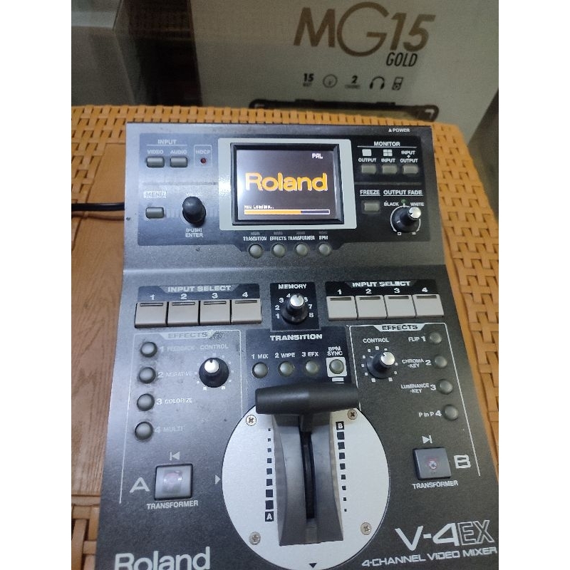 Roland V-4EX 4チャンネル ビデオミキサー 093 Roland V-4EX ビデオ