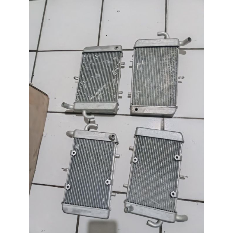 Jual RADIATOR R25 XMAX 250 ASLI YAMAHA GENUINE PART | Shopee Indonesia