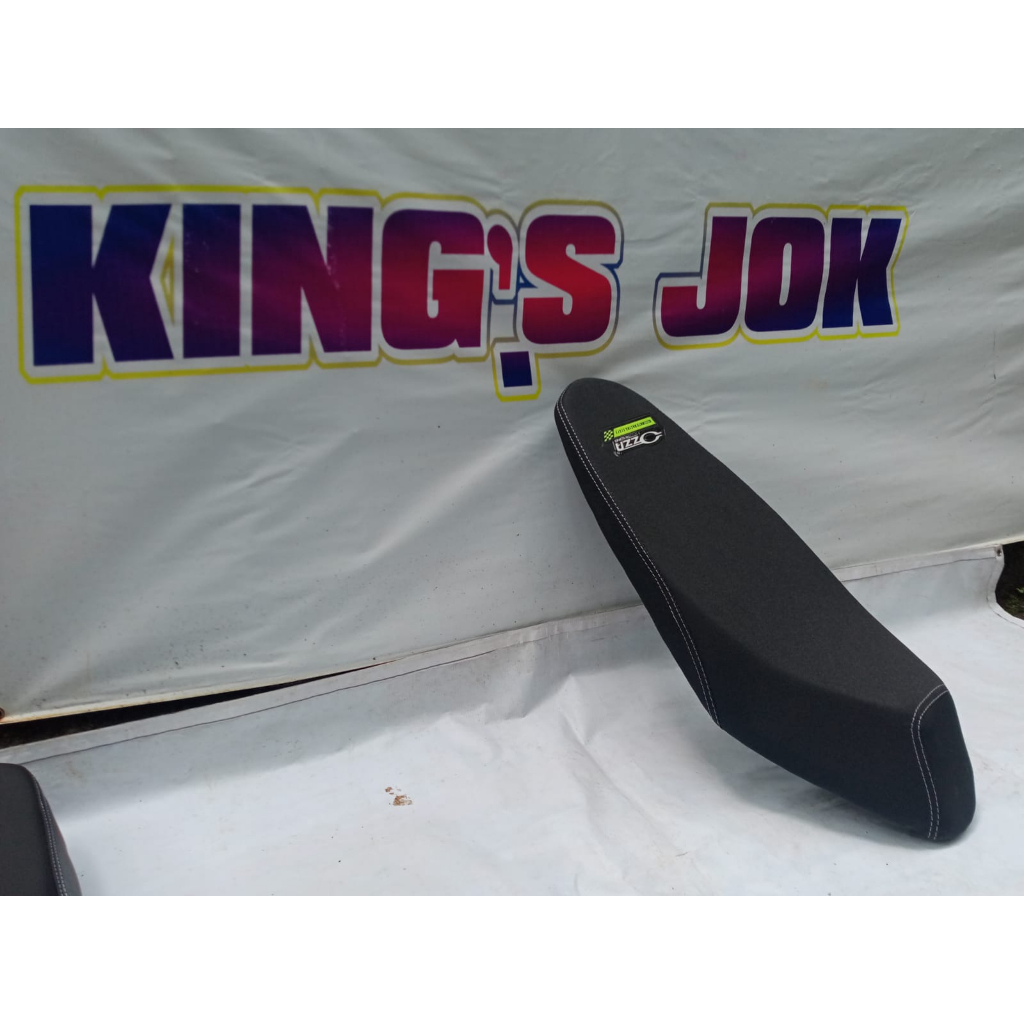 Jual Jok Motor Mio m3 model kulit road race anti slip , JOK MIO M3 OZZA ...
