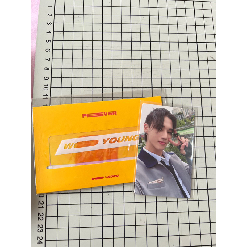 Jual PC PHOTOCARD NAMETAG WOOYOUNG FEVER PART 1 SET | Shopee Indonesia