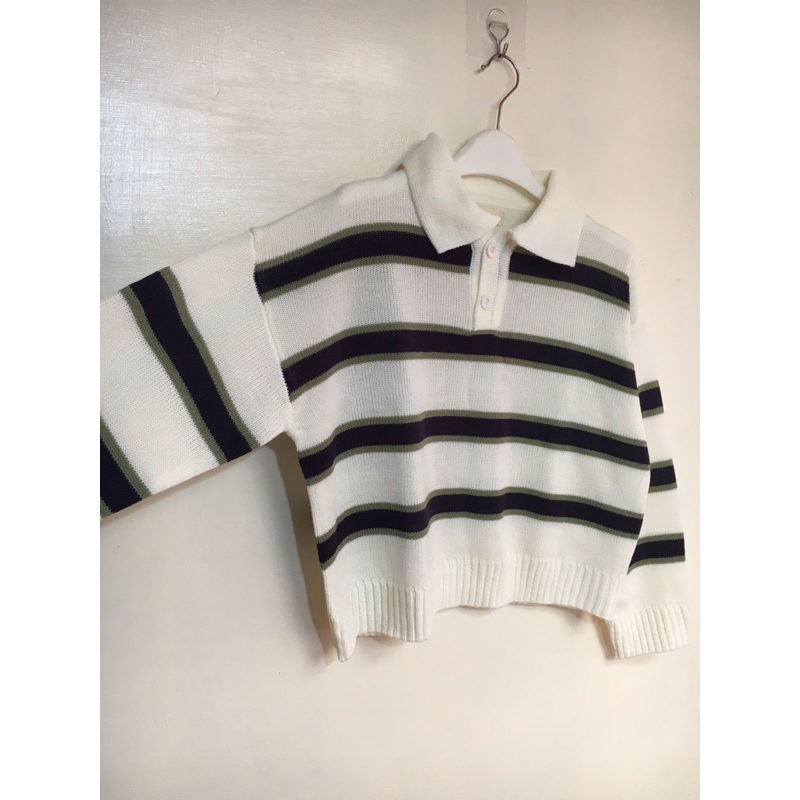 Jual Rajut Polo Kancing Striped BW Crop | Shopee Indonesia