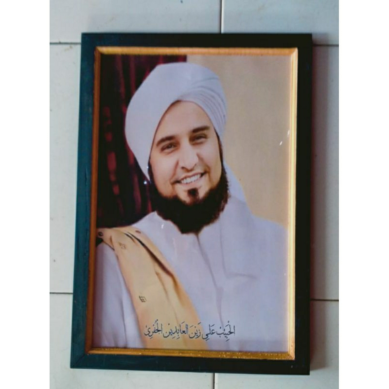 Jual Hiasan Dinding Poster Habib Ali Zainal Abidin Al Jufri Plus