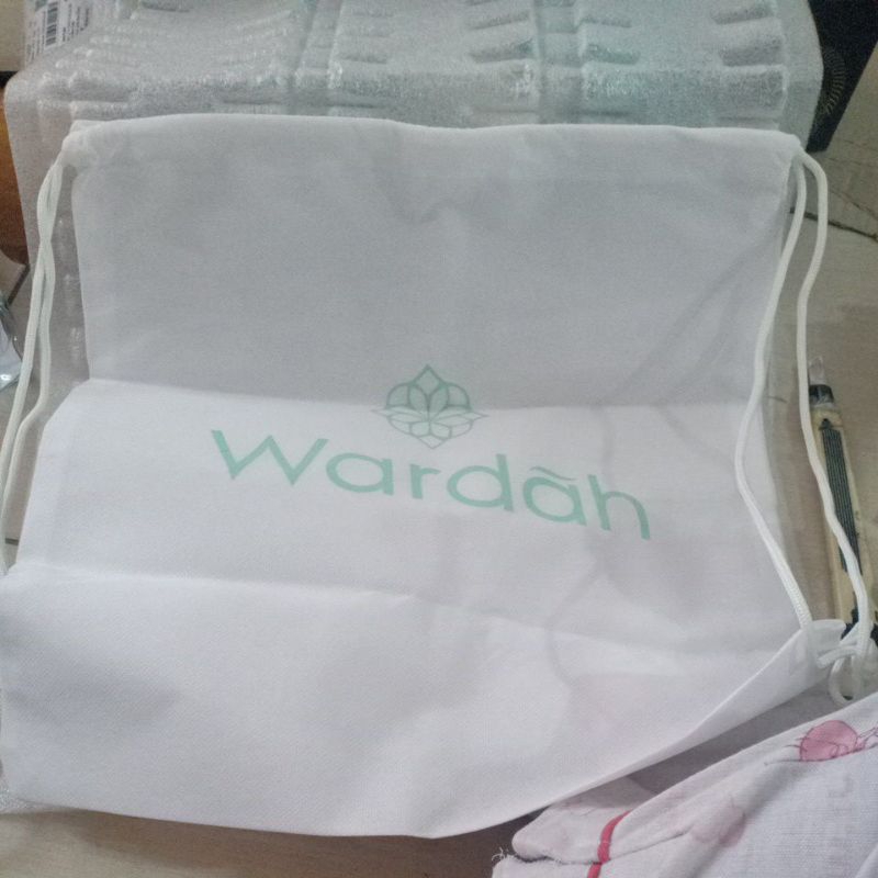 Jual Wardah Paket Haji Dan Umroh Wardah Umrah Hajj Package Perawatan Semua Jenis Kulit