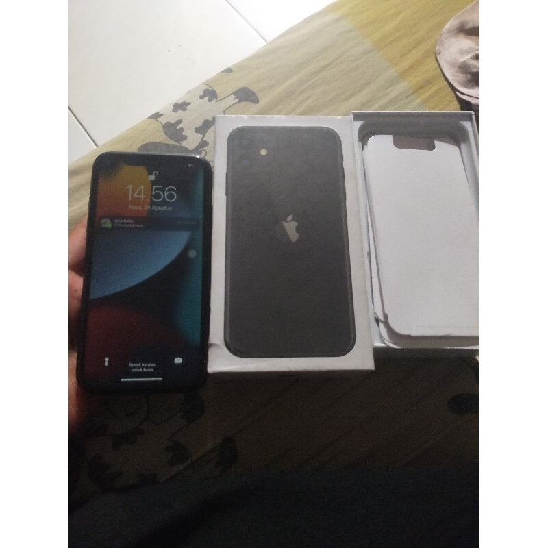 Jual iphone 11 black 64 gb | Shopee Indonesia