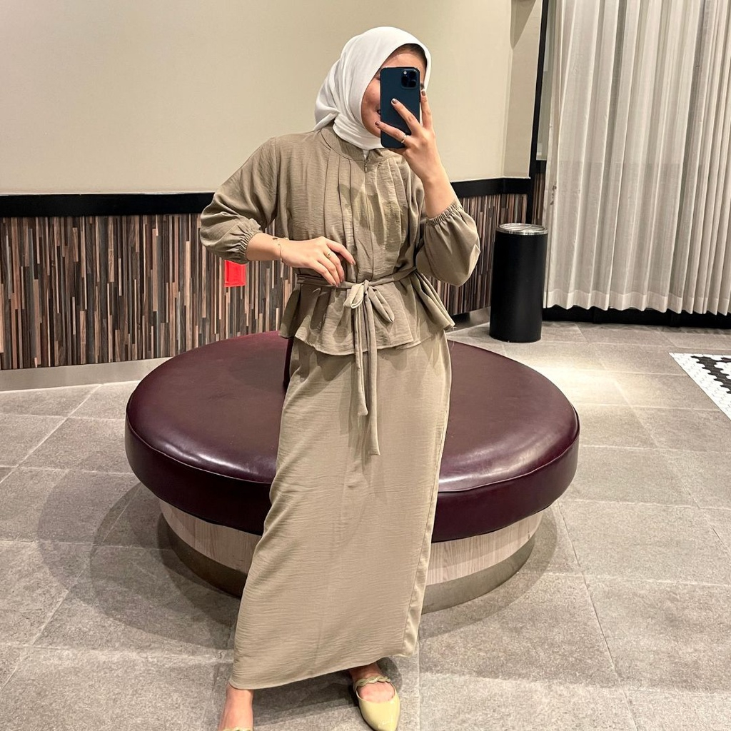 Jual Emma Dress - One Set Gamis Setelan Crinkle Wanita | Setelan Wanita ...