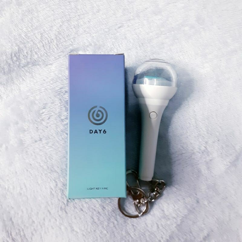 Jual DAY6 OFFICIAL LIGHT KEYRING (PRELOVED LIKE NEW) | Shopee