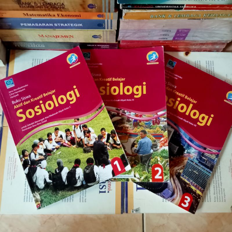 Jual BUKU SISWA AKTIF DAN KREATIF SOSIOLOGI UNTUK SMA KELAS 10 11 12 ...