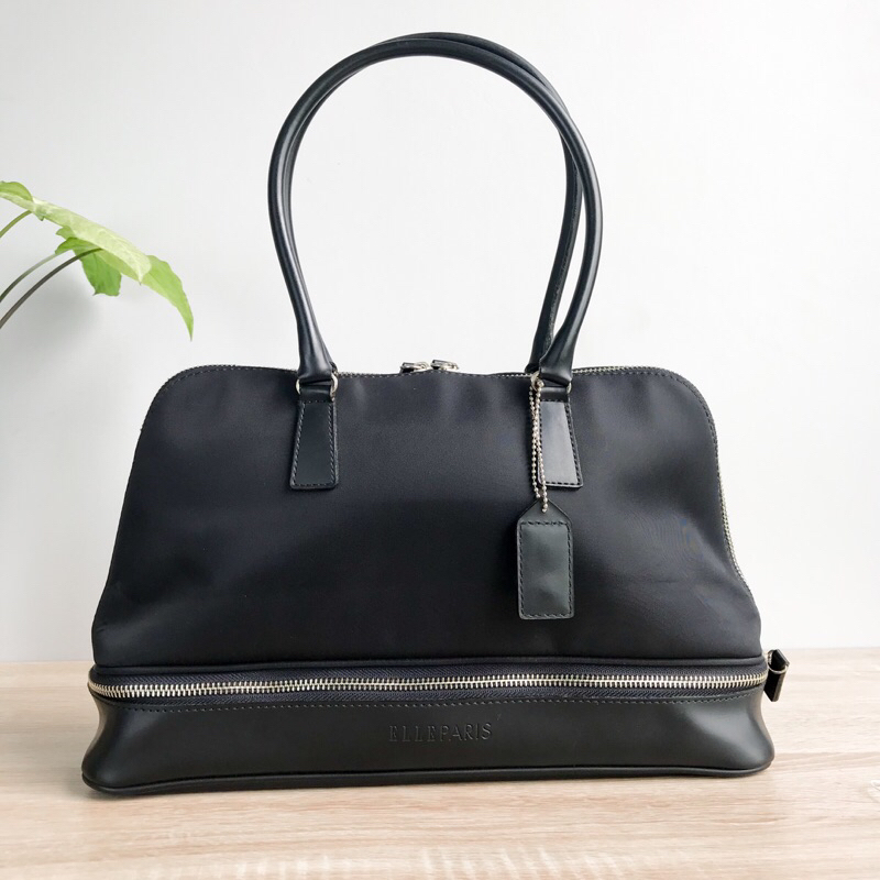 Jual SHOULDER BAG NILON RUANG BESAR ADA TEMPAT MAKEUP (ELLE PARIS ...