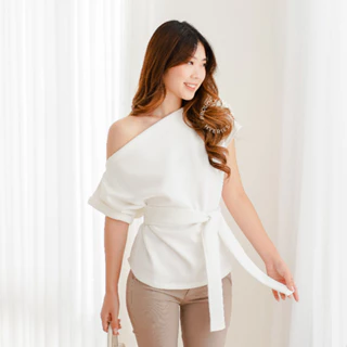 akiki ribbon one shoulder top Ⅲ/WHITE
