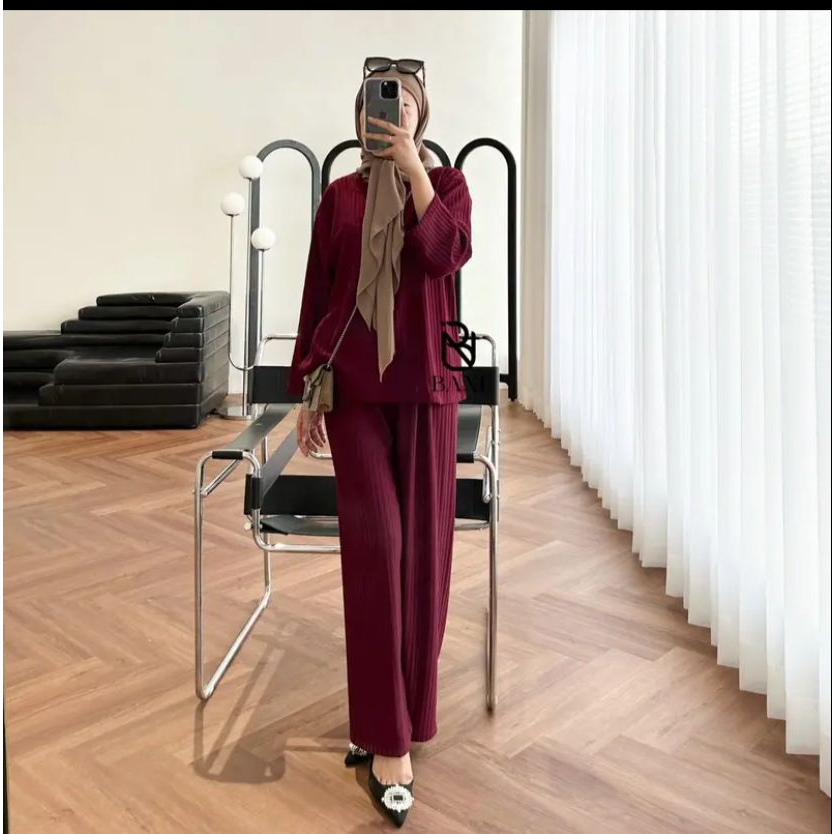 Jual Zoora Oneset Oversize Knit Mango Premium / Setelan Knit Hornet ...