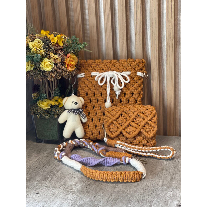 Jual TAS SELEMPANG DAN DOMPET BONUS STRAP BAG DAN GANTUNGAN BONEKA