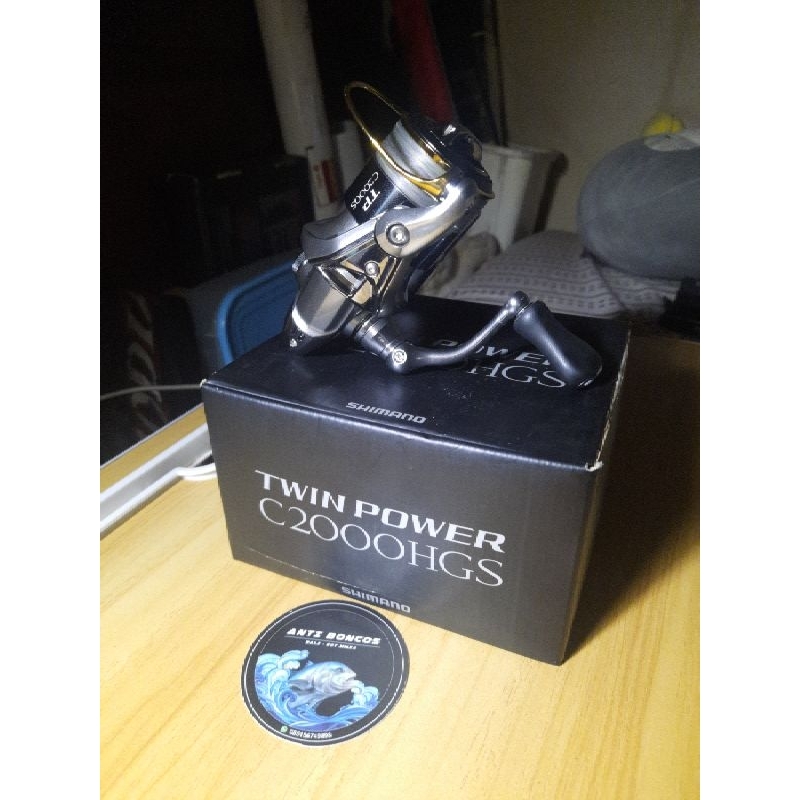 Moulinet De Pêche Shimano Twin Power C2000HGS - Taille 2000 - Occasion Near Mint - Expédié Du Japon