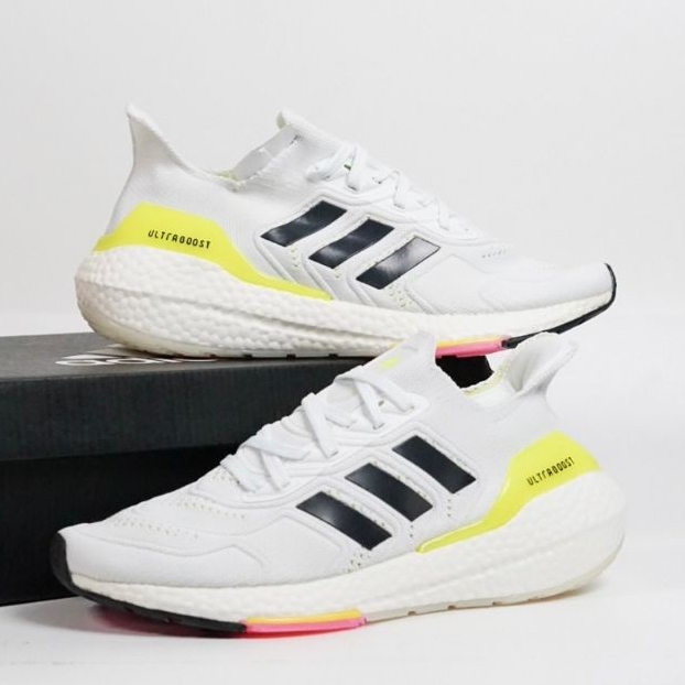 Ultra 2024 boost putih