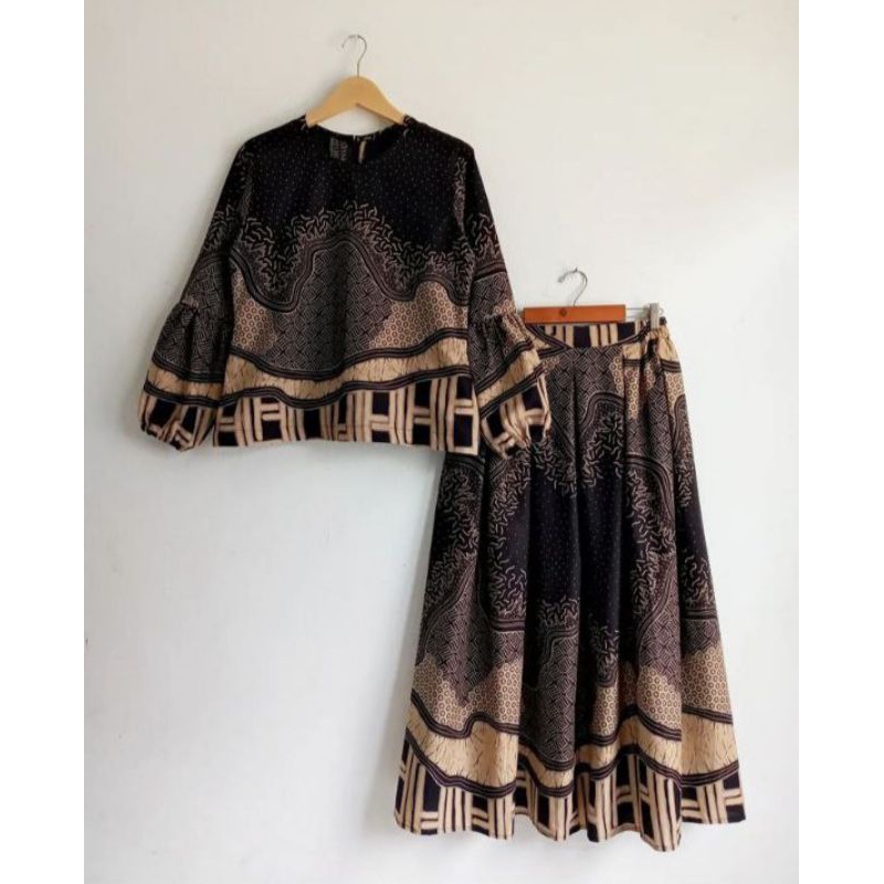 Jual Oneset Baju dan rok batik wanita solo modern recommended bahan ...