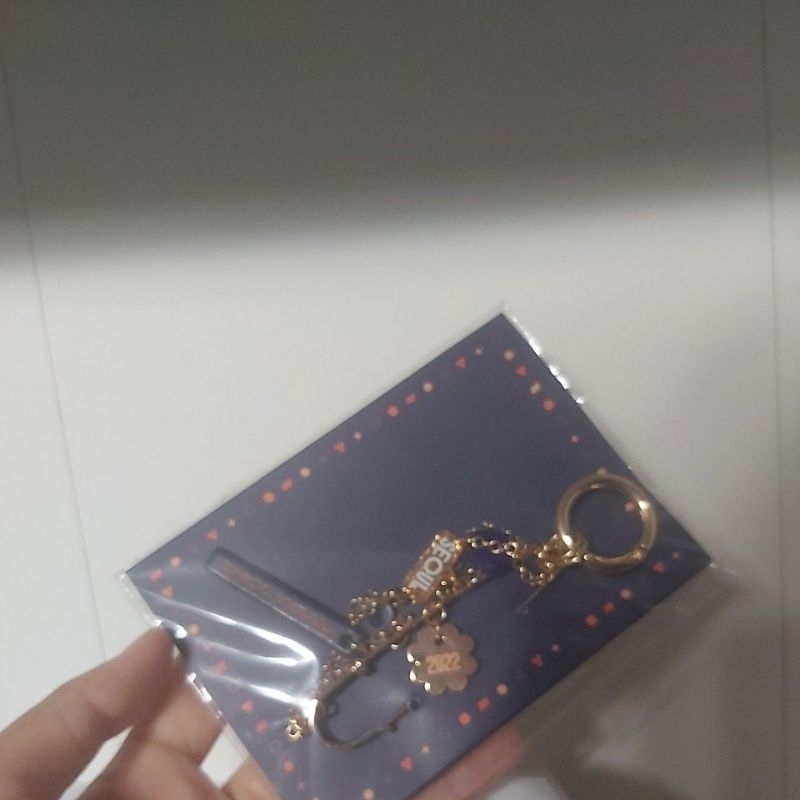 Jual MEMORIAL KEYRING PERMISSION TO DANCE IN SEOUL BTS Shopee Indonesia