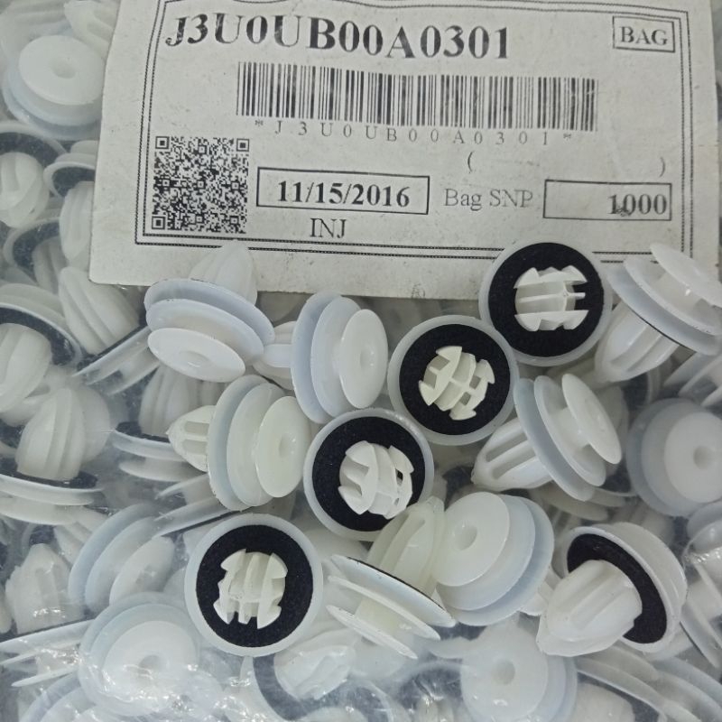 Jual 10pcs Car door clip studs / KANCING KLIP DOOR TRIM HARBOT ...