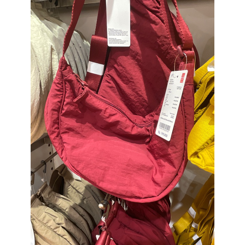 Jual UNIQLO TAS BAHU MINI ROUND | Shopee Indonesia