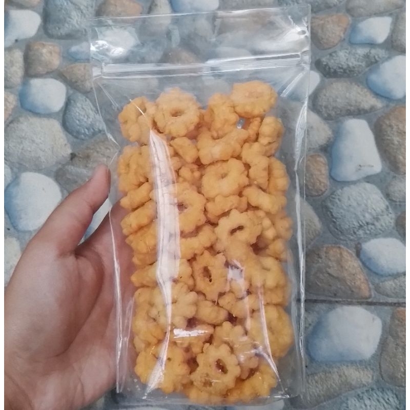 Jual Pilus sakura Pilus ribut kembang 100gr Gurih | Shopee Indonesia