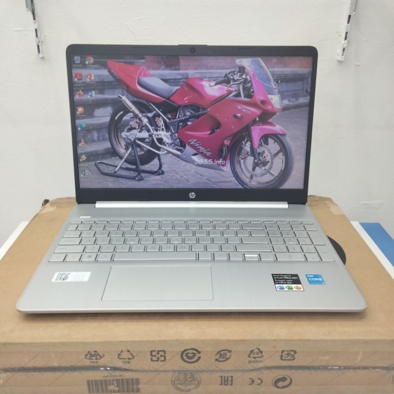 Jual Laptop Hp 15sfq2705TU Intel core i3 1115G4 RAM 4GB SSD 512GB LIKE