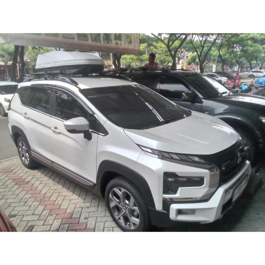 Jual ROOF BOX ROOFBOX PUTIH XPANDER Shopee Indonesia