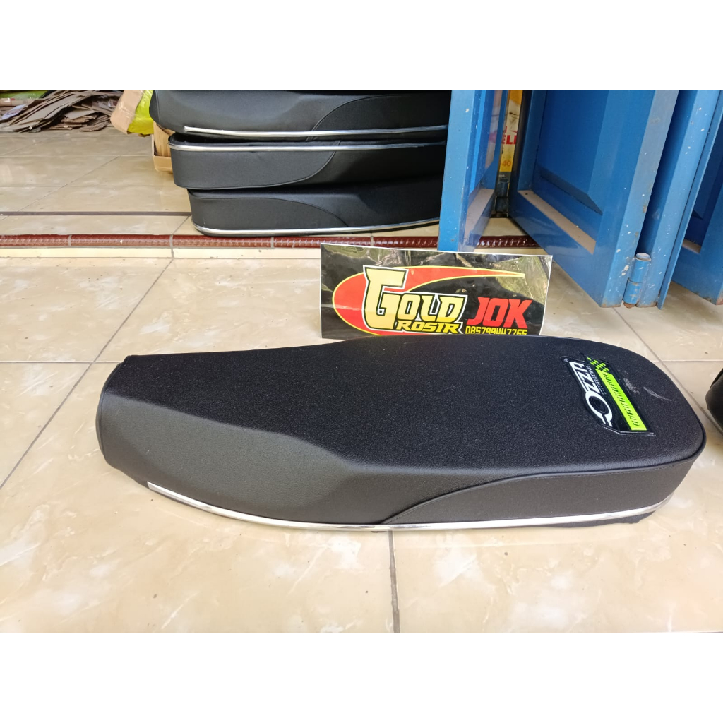 Jual PROMO!!! Jok motor C 70 amplas Logo Ozza Racing COAX BISA (COD ...