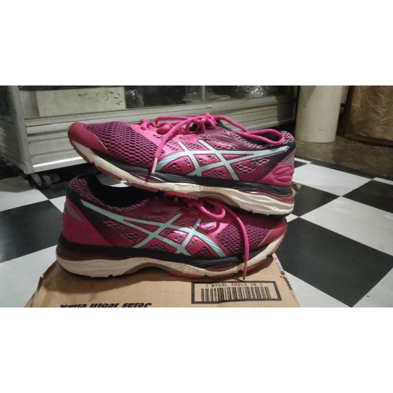 Harga sepatu clearance asics cumulus 18