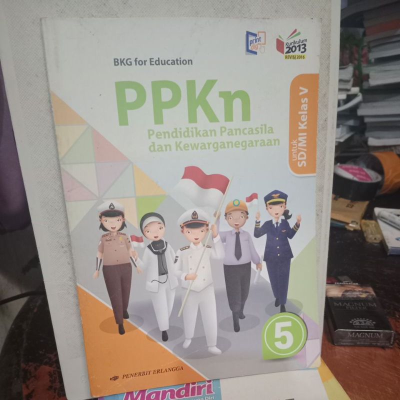 Jual buku PPKn SD kelas 5 penerbit erlangga | Shopee Indonesia