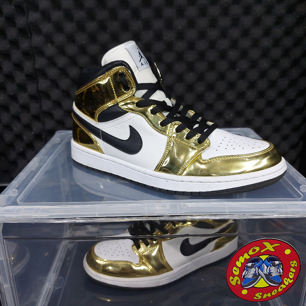 Jual NIKE AIR JORDAN 1 MID SE METALIC GOLD | Shopee Indonesia