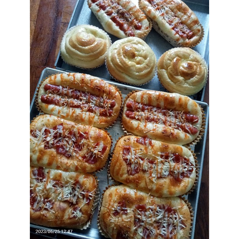 Jual Roti sosis (min.5 pcs) | Shopee Indonesia